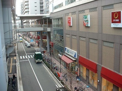 Shopping centre. Rushiore until the (shopping center) 450m