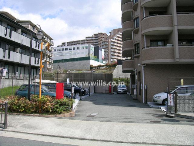 Parking lot. Common areas