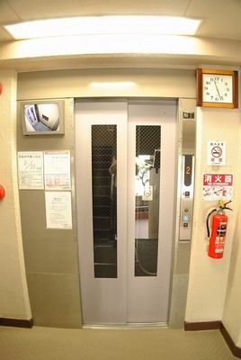 Entrance. Elevator