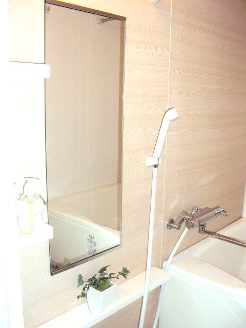 Bathroom. ■ The bathroom of the friendly atmosphere it will heal the fatigue of the day