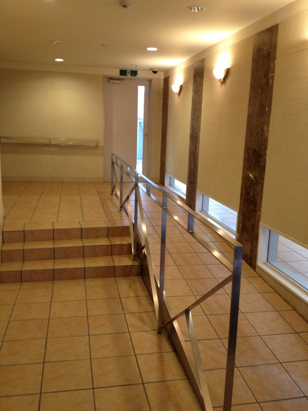 Entrance. Common areas