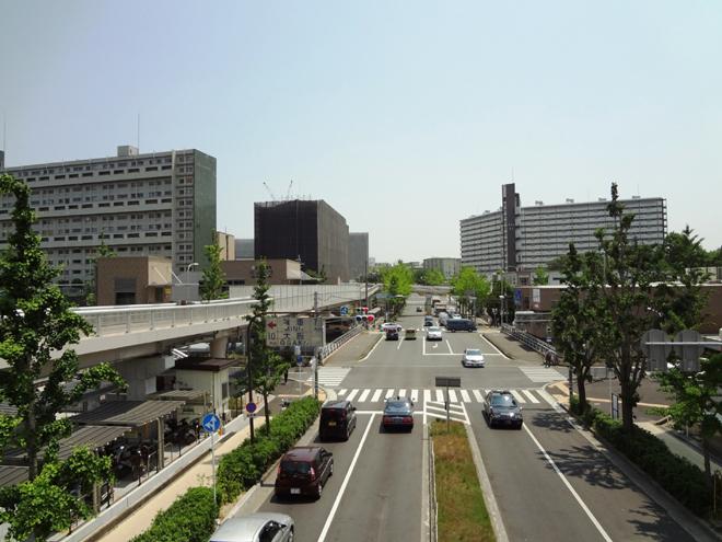station. 1200m to Momoyamadai Station