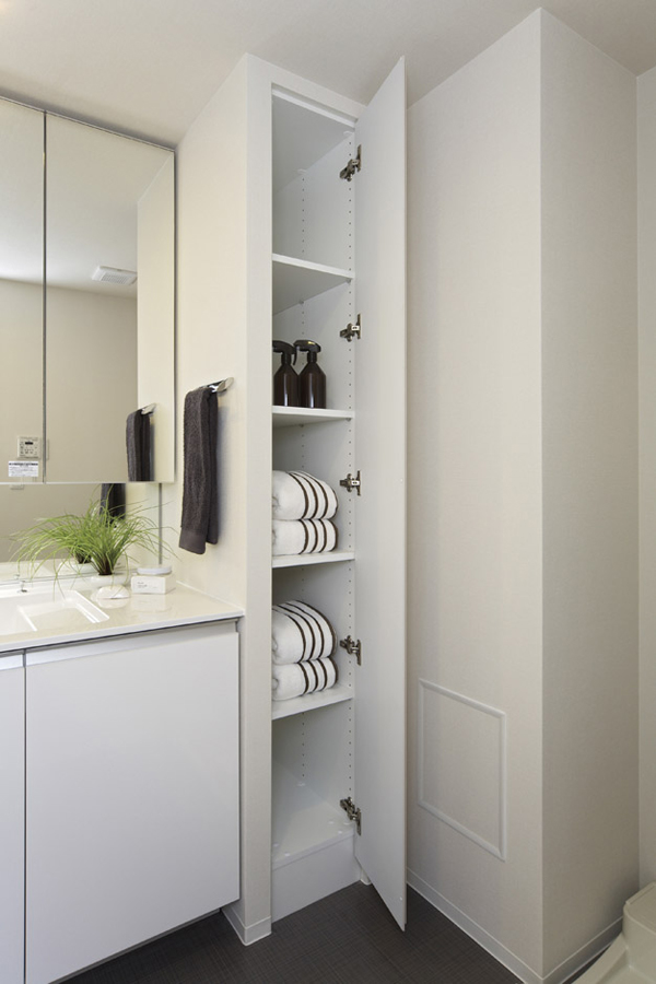 Bathing-wash room.  [Wash room linen cabinet] All houses, Convenient linen cabinet has been installed in the wash room. Such as towels and soap efficient storage, It puts in stock (same specifications)