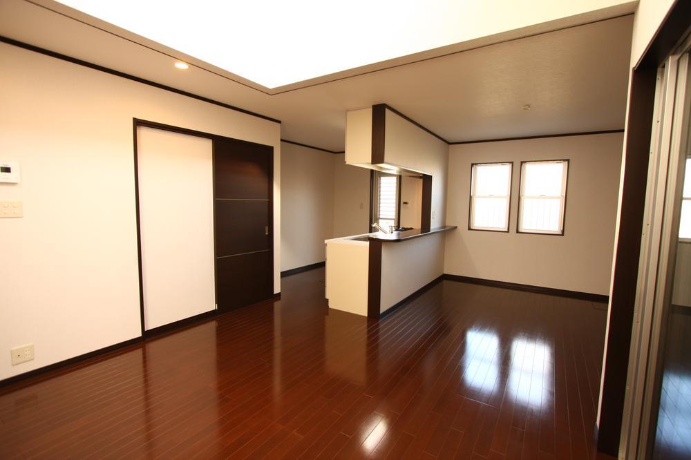 Living. Same specifications photos (living)