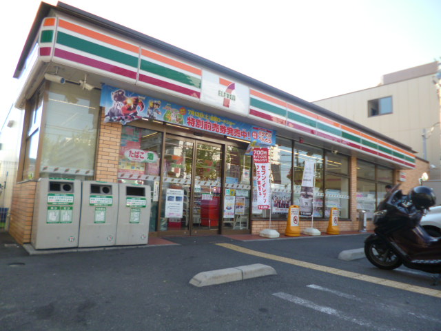 Convenience store. 10m until the Seven-Eleven Yao Shonai-cho store (convenience store)