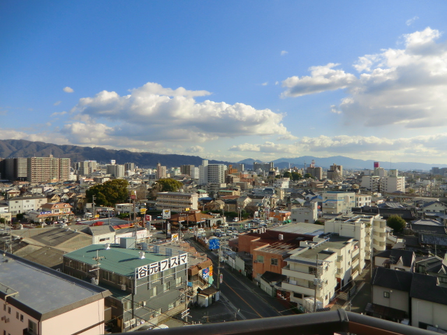 View. Is the view from the balcony. Yao City overlooking ^^