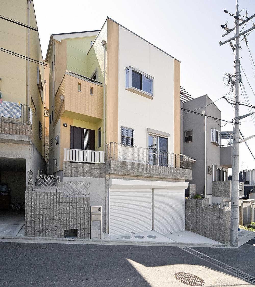 Local appearance photo. The there is a shutter with garage and Sky balcony is a feature of the uptown property unique.