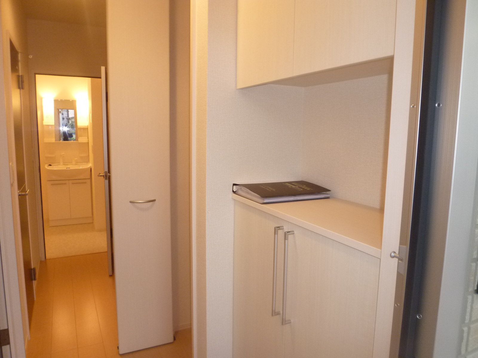 Entrance. With cupboard!