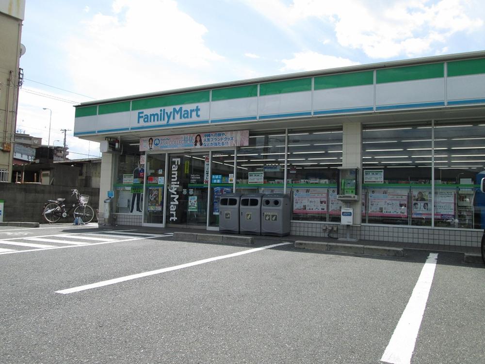 Convenience store. 526m to FamilyMart Yao Ten'nojiya shop
