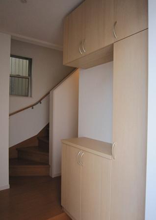 Other. Entrance storage Example of construction