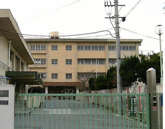 Primary school. 657m until Yao Municipal Higashiyamamoto Elementary School