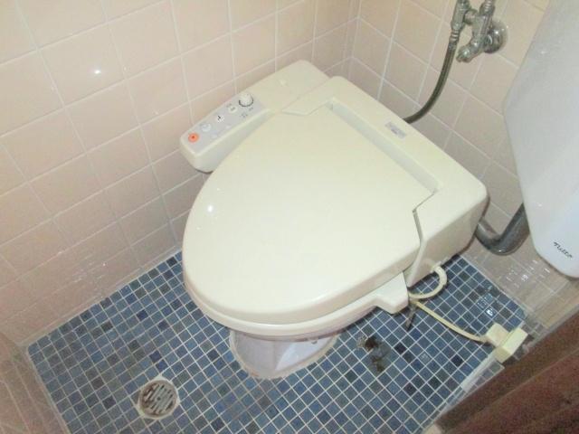 Toilet. Can you please slow your preview per vacant house
