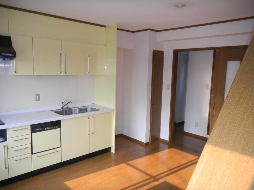 Kitchen. ☆ Day good living!