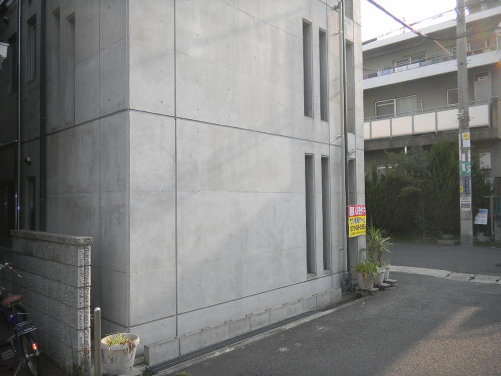 Local appearance photo. ☆ Day per corner lot is good