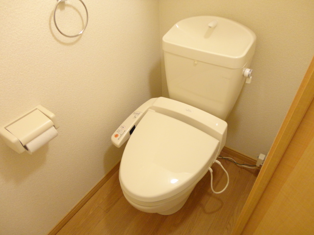 Toilet.  ☆ Bidet ☆ 