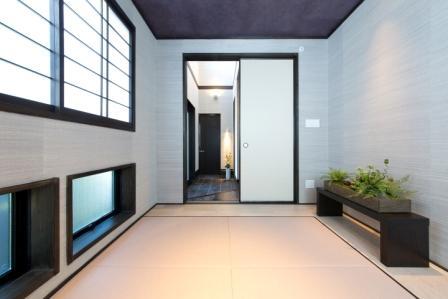Other introspection. By following the approach from the front door, Lead to a modern Japanese-style room. Of course customers as a drawing room that leads to a. Us to the success is Japanese-style room in a variety of scene.