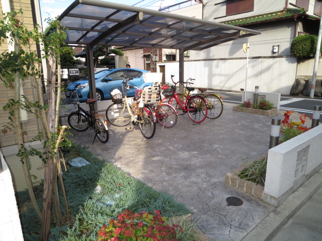 Other common areas. Bicycle-parking space