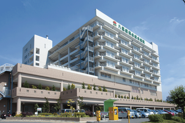 Surrounding environment. Yao Tokushukai General Hospital (a 15-minute walk ・ About 1200m)
