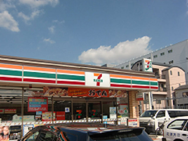 Convenience store. Seven-Eleven Yao Oihara 4-chome up (convenience store) 420m