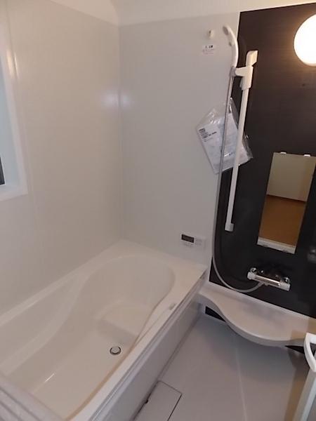 Same specifications photo (bathroom). With safe bathroom dryer in your laundry on a rainy day