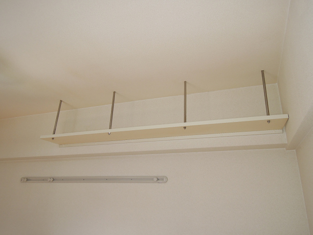 Receipt. Suspended ceiling shelves
