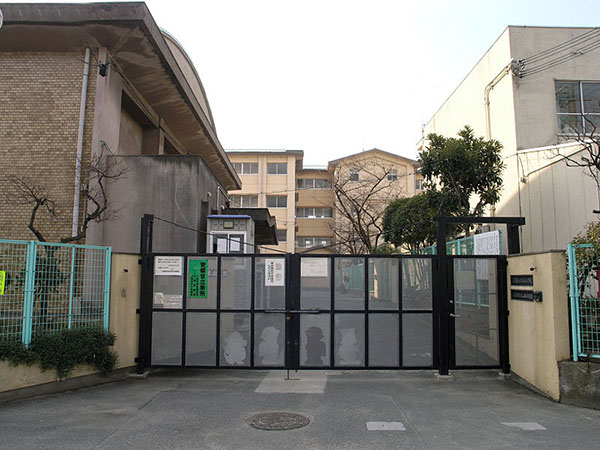 Primary school. Kitayamahon 800m up to elementary school (elementary school)