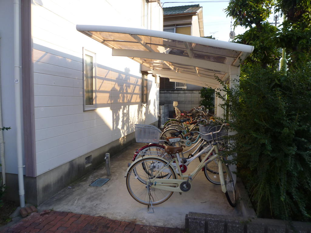 Other common areas. Bicycle-parking space