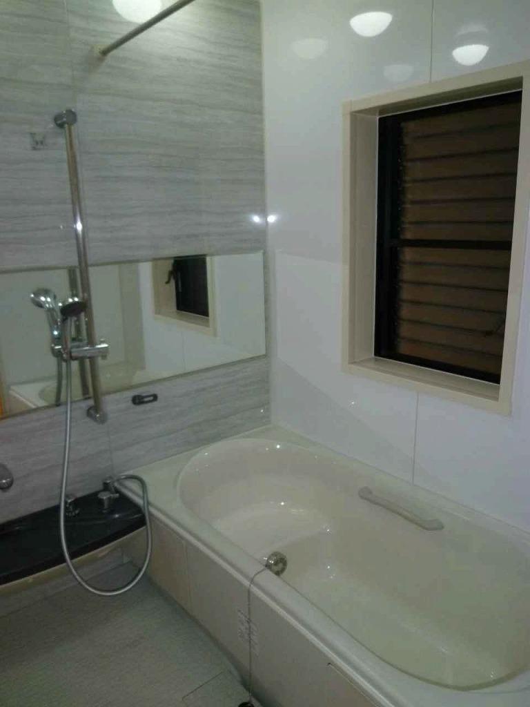 Bathroom. Unit bus of 1 pyeong type in which the white tones