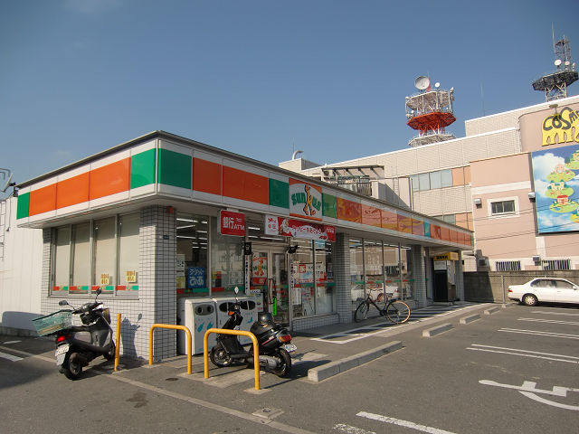 Convenience store. Thanks Yao Aoyama up (convenience store) 210m