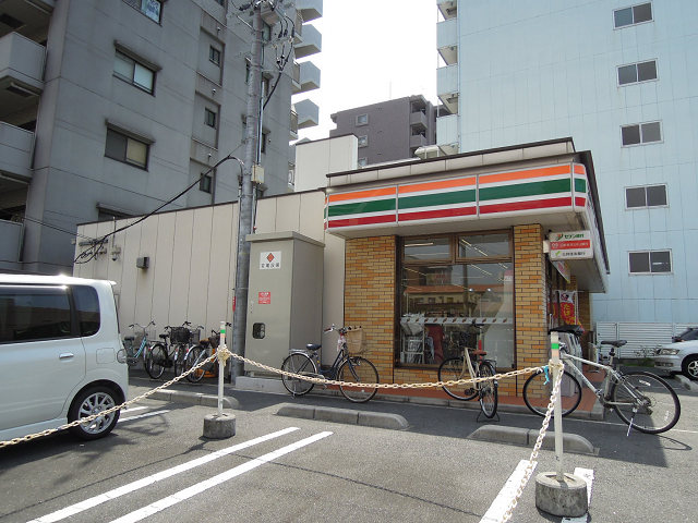 Convenience store. 73m until the Seven-Eleven (convenience store)