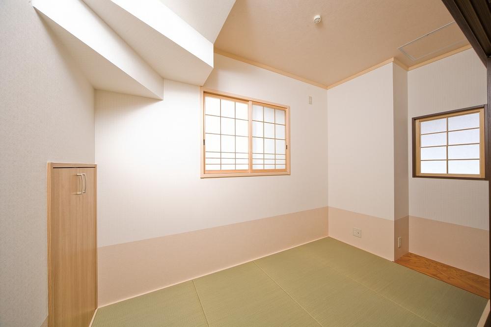 Non-living room. I will still Japanese-style hot stiffness