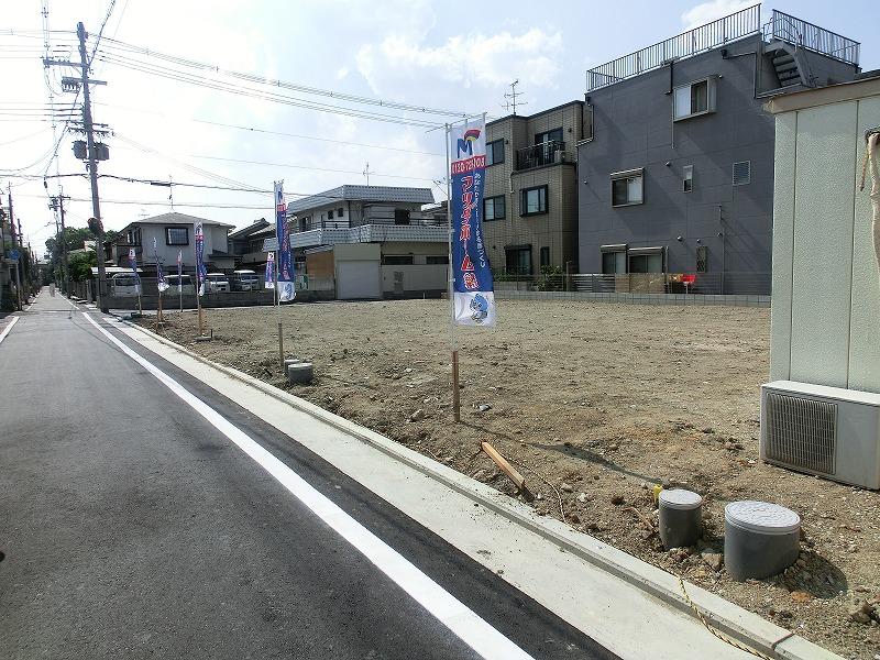 Local appearance photo. All houses facing south compartment