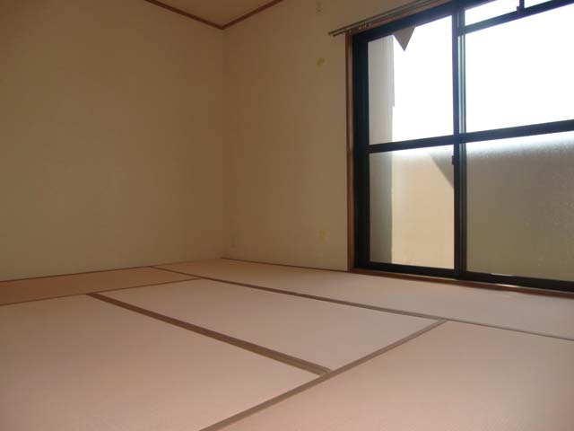 Living and room. Japanese-style room! 