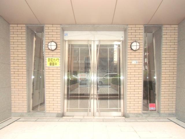 Entrance. Kintetsu is a 5-minute walk from Osaka line Yao Station
