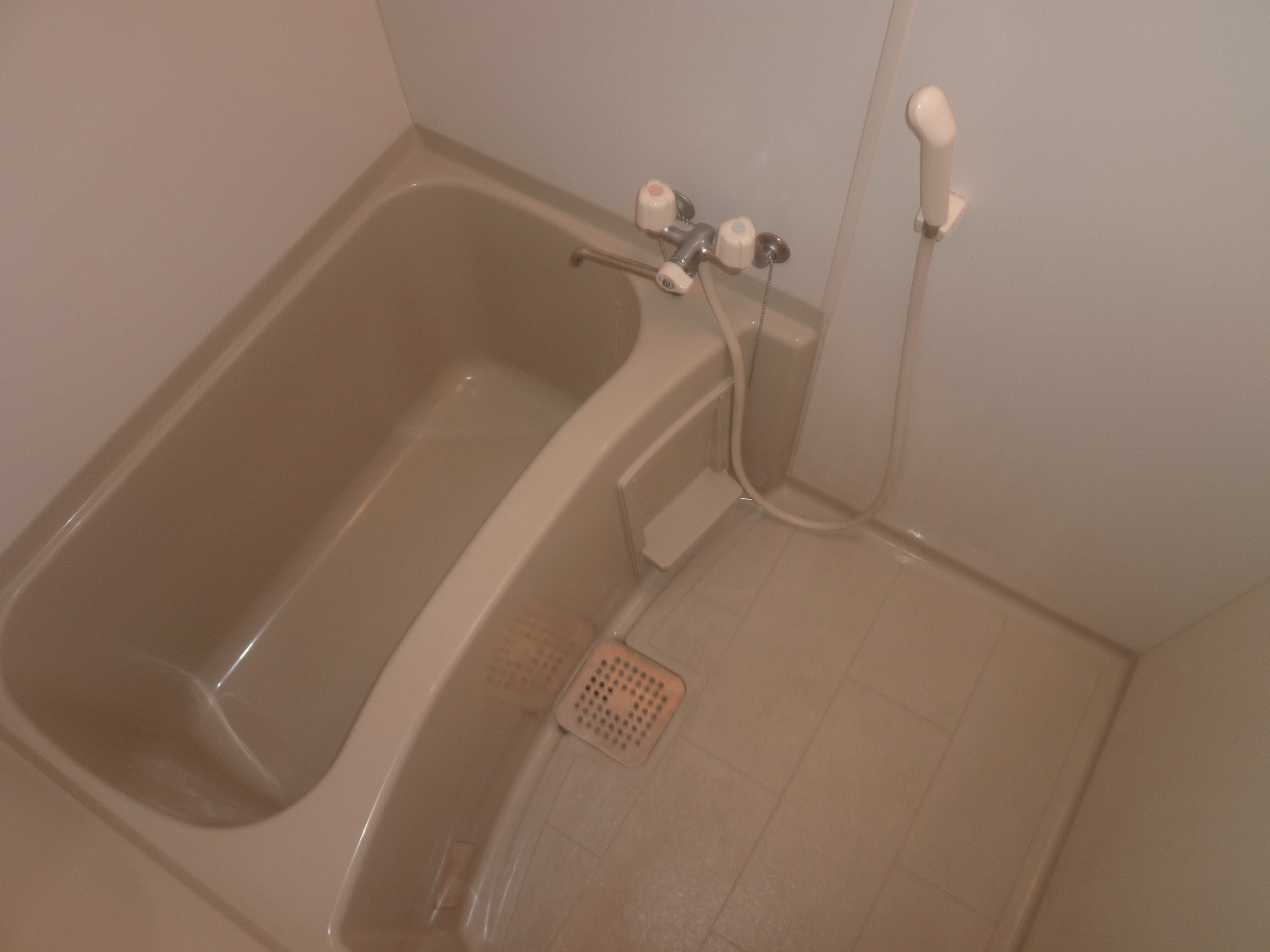 Bath. Shadore adopt independent wash room