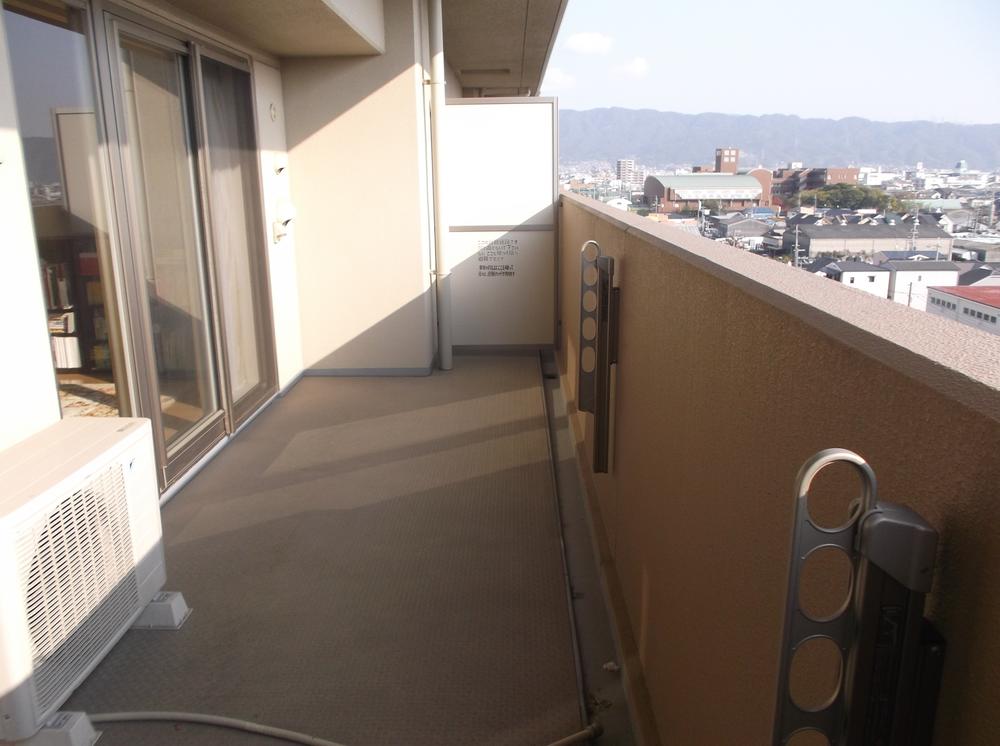 Balcony. Mount Ikoma You can see