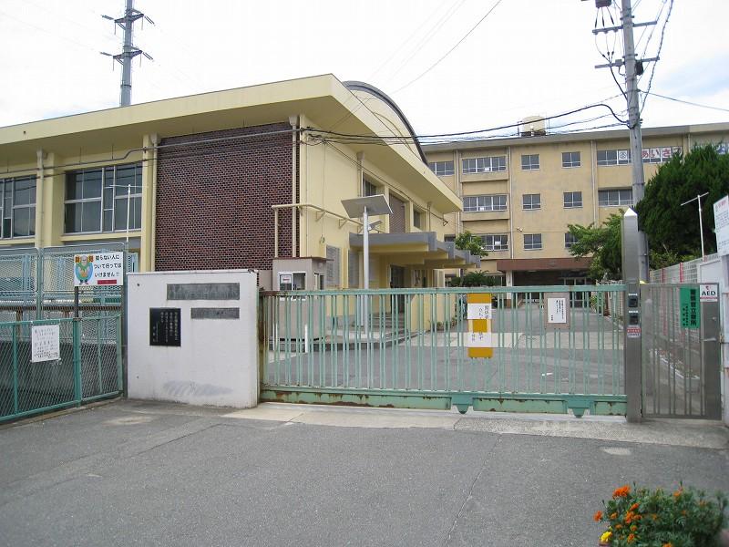Primary school. 901m until Yao Municipal Higashiyamamoto Elementary School