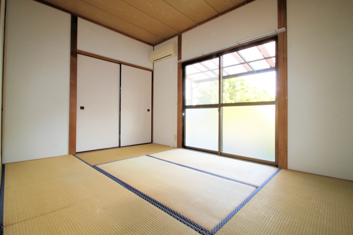 Other room space. East Japanese-style room