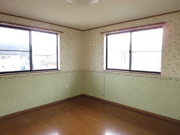 Non-living room. 2 Kaiyoshitsu (8 quires)