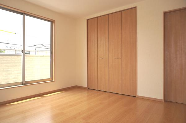 Same specifications photos (Other introspection). (Building 2) same specification