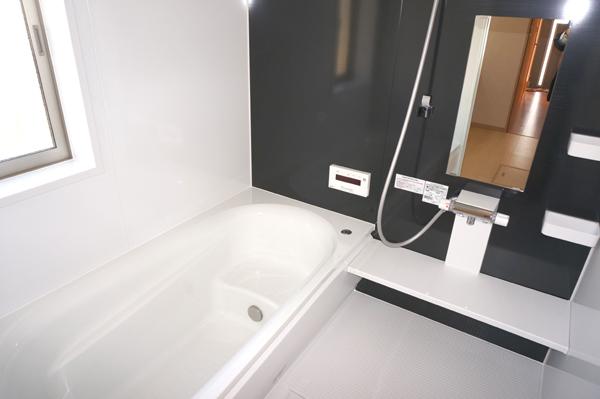 Bathroom. Indoor (12 May 2013) Shooting