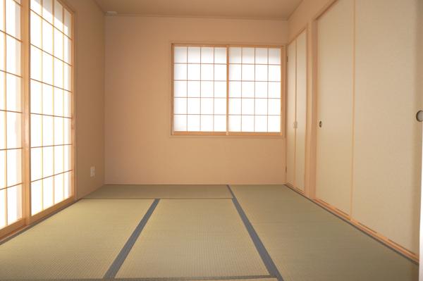 Non-living room. Indoor (12 May 2013) Shooting