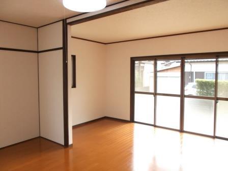 Non-living room. It has changed the Japanese-style Western-style specifications. 