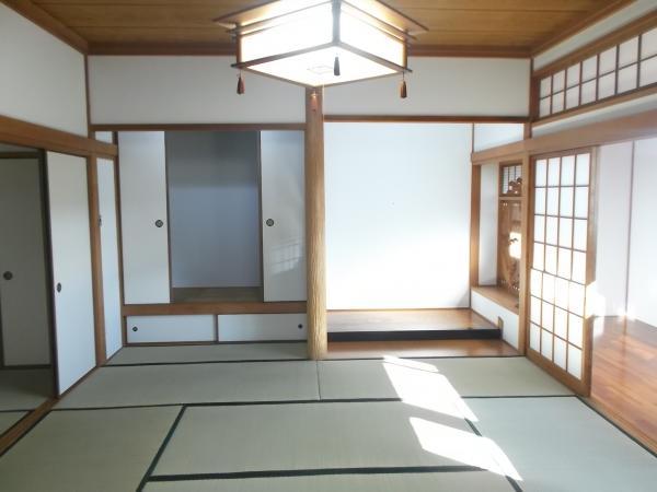 Non-living room. Tatami Japanese-style is all Omotegae already