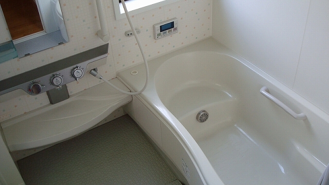 Bath. In bright bathroom, Since the spacious bathtubs, Also it will be healed daily fatigue! ! 