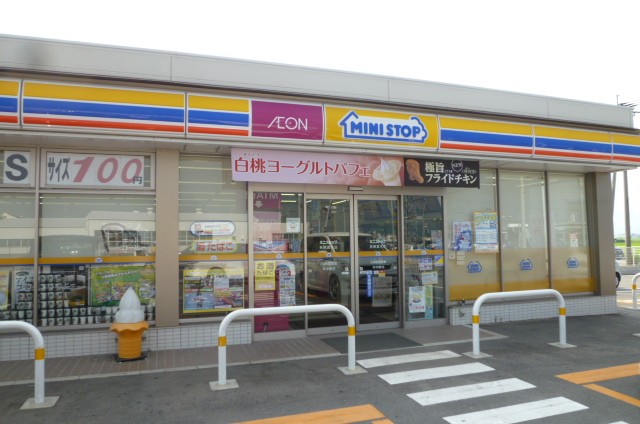 Convenience store. MINISTOP Tosu Maki store up (convenience store) 1400m