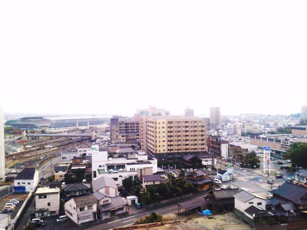 View photos from the dwelling unit. 13 view from the floor, south side balcony ・ Tosu Station ・ Best Amenities Stadium (Sagan Tosu Home) direction 2013 October shooting
