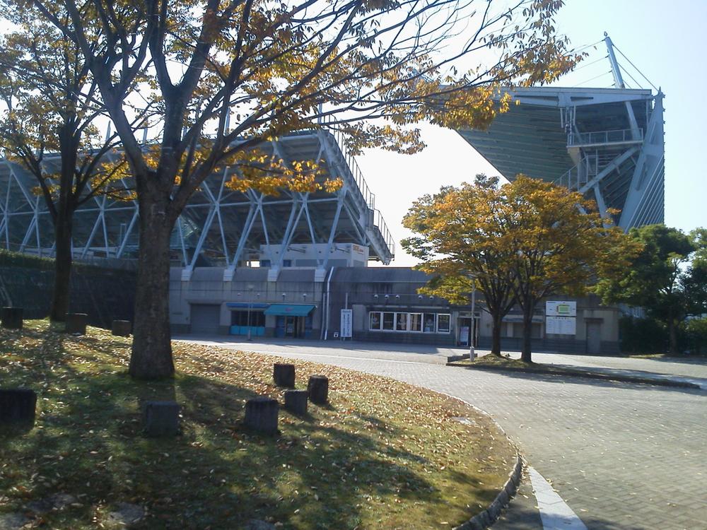 Streets around. Until the best amenity Stadium is the home of 750m J1 "Sagan Tosu". November 30, home final game "Urawa Reds game 4: 1" victory of ・ The audience number 20,000