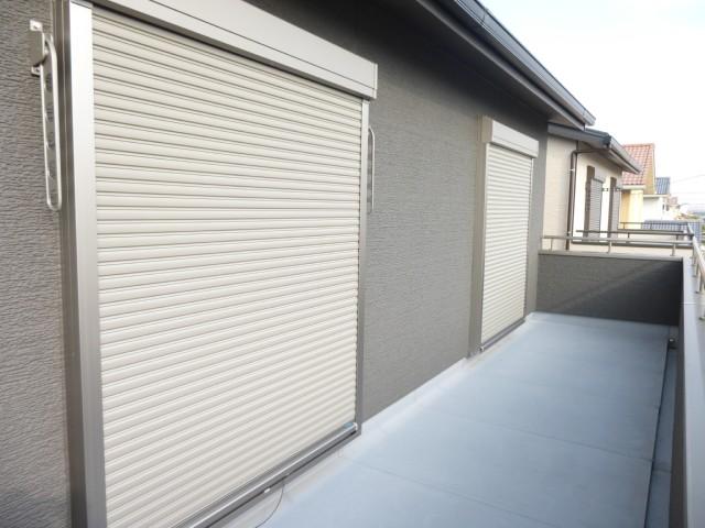 Other introspection. Also it comes with shutters