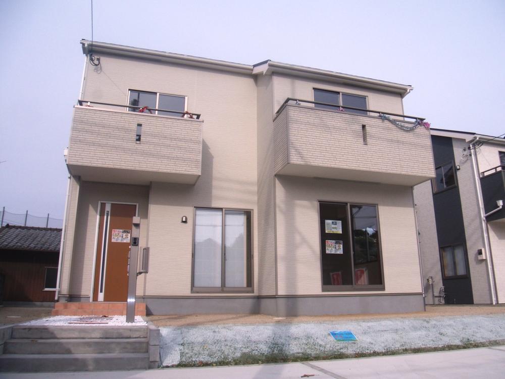 Local appearance photo